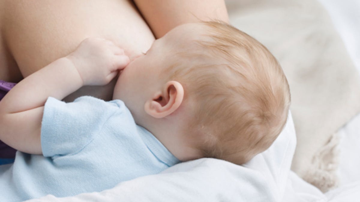 Le lait maternel aide à lutter contre les supermicrobes