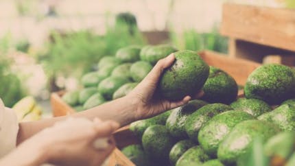 Des fruits et légumes moins standards et moins chers au supermarché