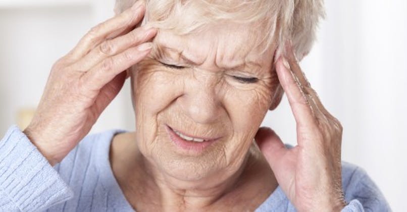 Migraine : risque accru d'AVC chez la personne âgée