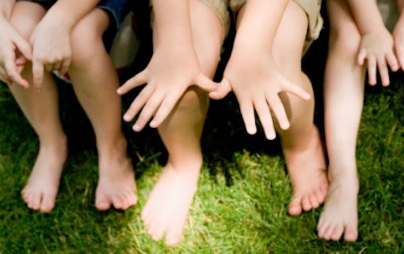 Pieds Plats Pieds Vers L Interieur Jambes Arquees A Quel Age Reeduquer Sante Magazine Pieds Plats Pieds Vers L Interieur Jambes Arquees A Quel Age Reeduquer Sante Magazine
