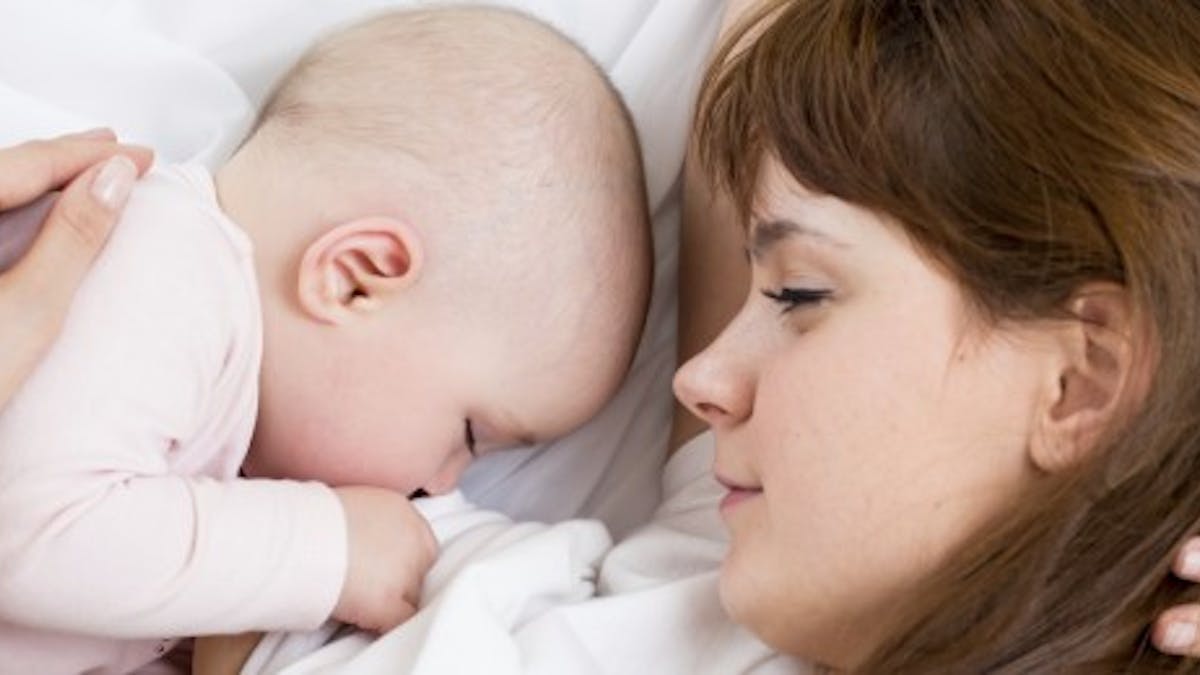 Pour Ou Contre L Allaitement Trois Mamans Temoignent Sante Magazine Pour Ou Contre L Allaitement Trois Mamans Temoignent Sante Magazine