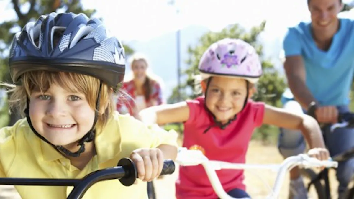 Balade A Velo En Famille Et En Securite Sante Magazine Balade A Velo En Famille Et En Securite Sante Magazine
