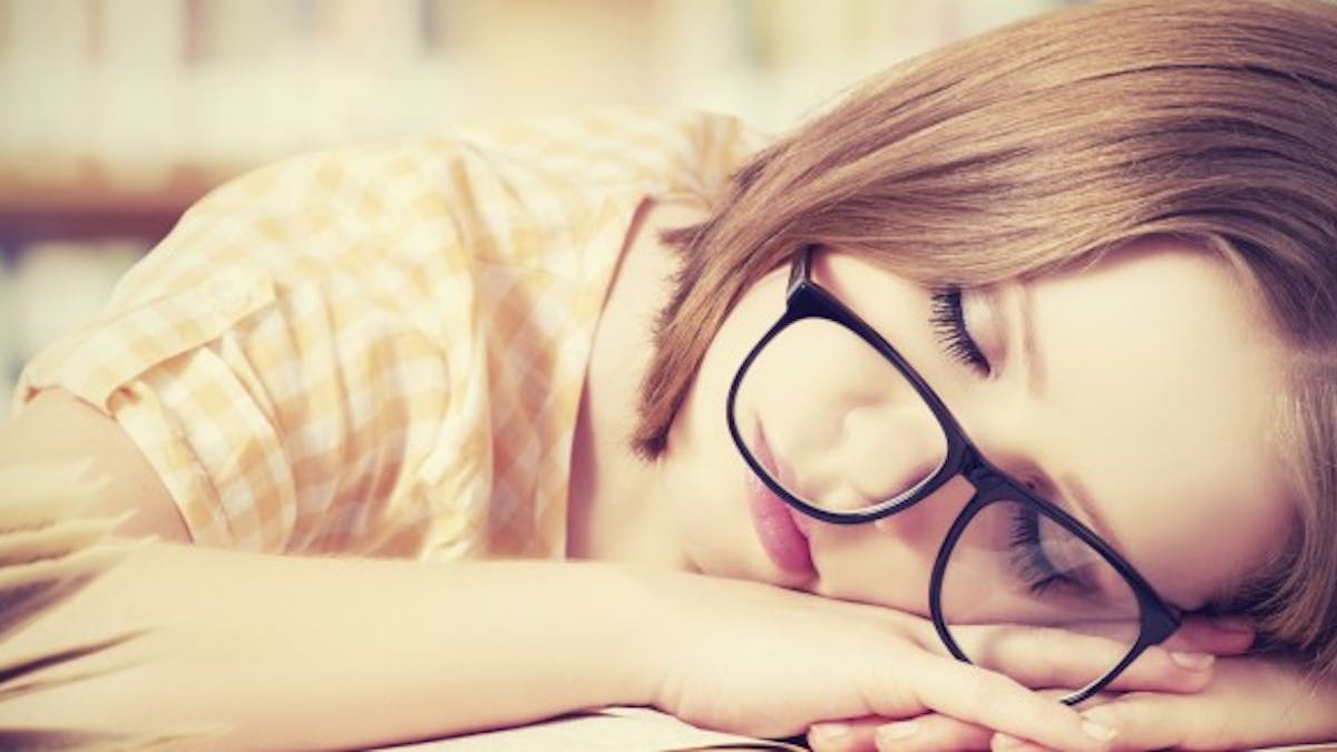 Un mauvais sommeil augmente le risque d’arrêts pour maladie