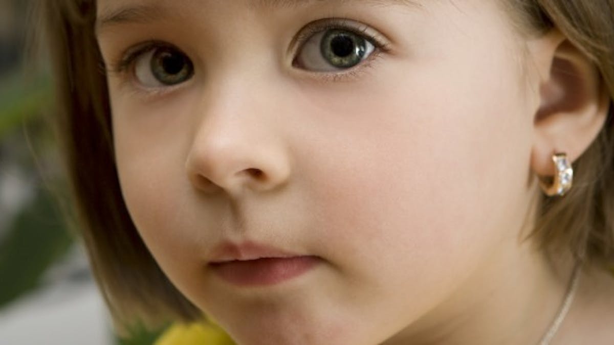 Faut Il Interdire De Percer Les Oreilles D Un Bebe Sante Magazine Faut Il Interdire De Percer Les Oreilles D Un Bebe Sante Magazine