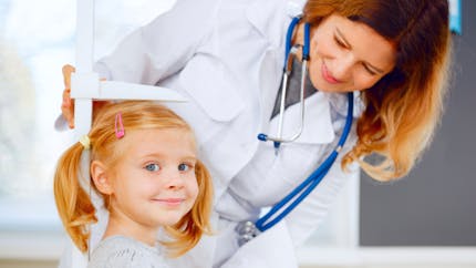 Check-up de rentrée chez l'enfant : quel dépistage et à quel âge ?