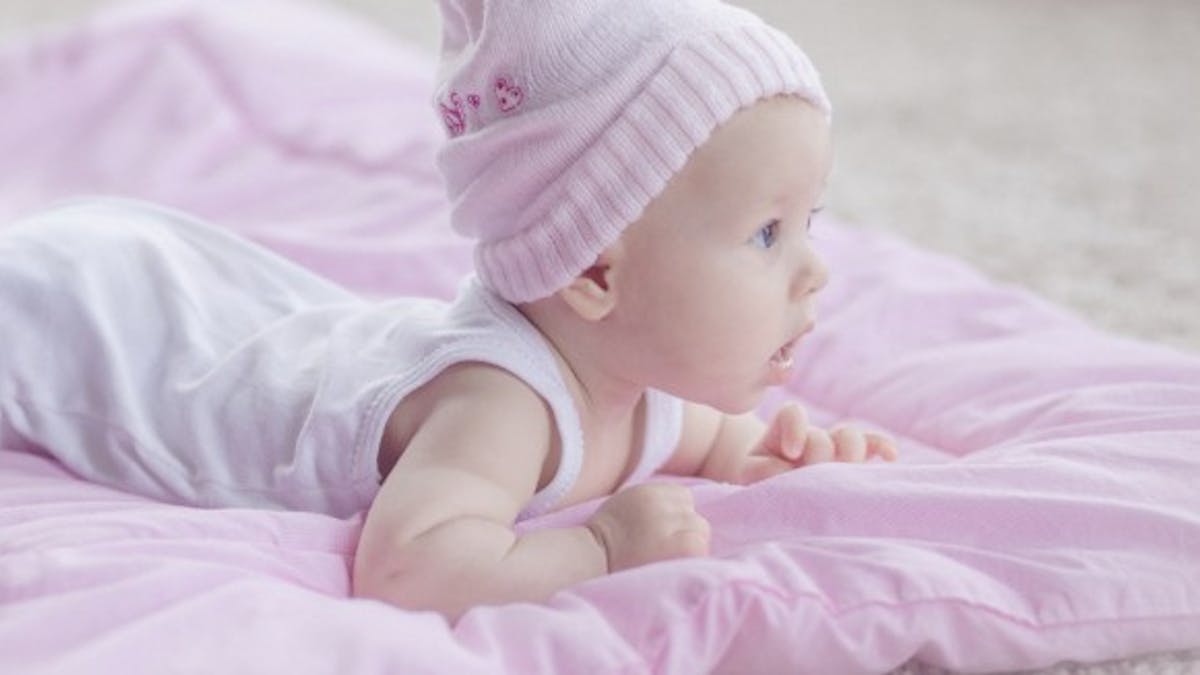 Bebe Dort Sur Le Dos Mais Doit Jouer Sur Le Ventre Sante Magazine Bebe Dort Sur Le Dos Mais Doit Jouer Sur Le Ventre Sante Magazine