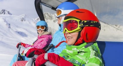Comment se protéger du soleil lorsque l'on ski ? - Ski Aventure