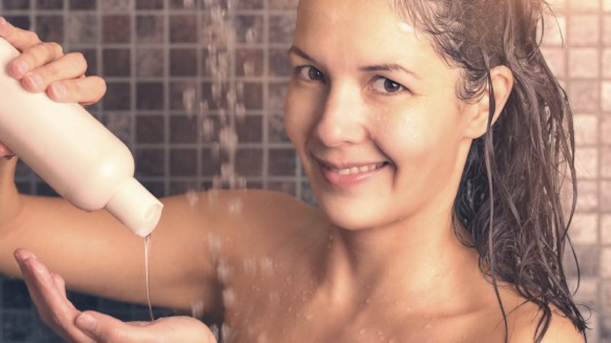 3 bonnes raisons de se doucher moins souvent