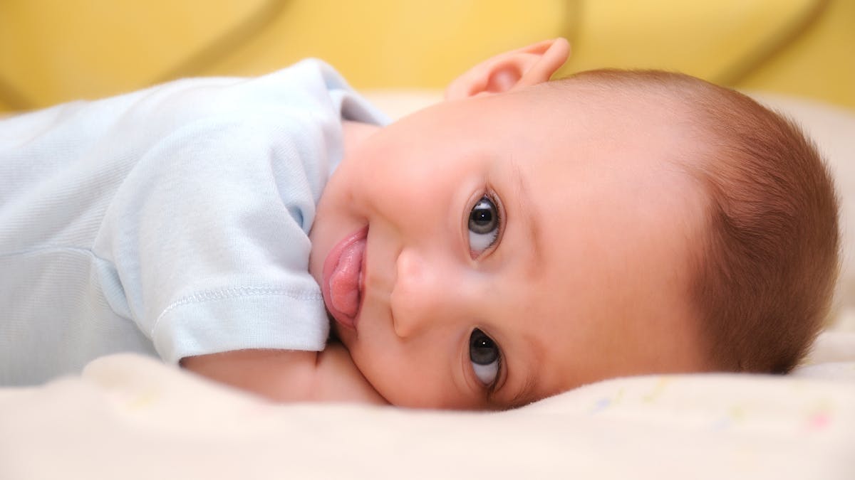 Tete Plate Chez Le Bebe Plagiocephalie Les Solutions Sante Magazine Tete Plate Chez Le Bebe Plagiocephalie Les Solutions Sante Magazine