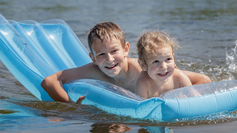 Eczema Atopique En Ete Soleil Baignade Les Bons Reflexes Sante Magazine Eczema Atopique En Ete Soleil Baignade Les Bons Reflexes Sante Magazine