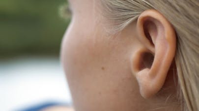 Prothese Auditive Anti Acouphene - En France, 6 Millions De Personnes Souffrent De Difficulté D�audition Mais Seuls 30 À 40 % Des Sourds Et Malentendants Sont Appareillés D�une Aide Auditive.