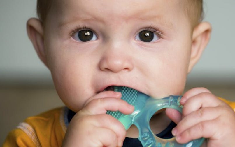 Pas De Collier D Ambre En Cas De Poussee Dentaire Sante Magazine Pas De Collier D Ambre En Cas De Poussee Dentaire Sante Magazine