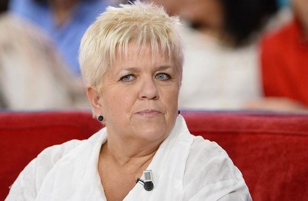 « Je ne remarcherai pas », ce qu’il faut savoir sur le syndrome de la queue de cheval dont souffre Mimie Mathy
