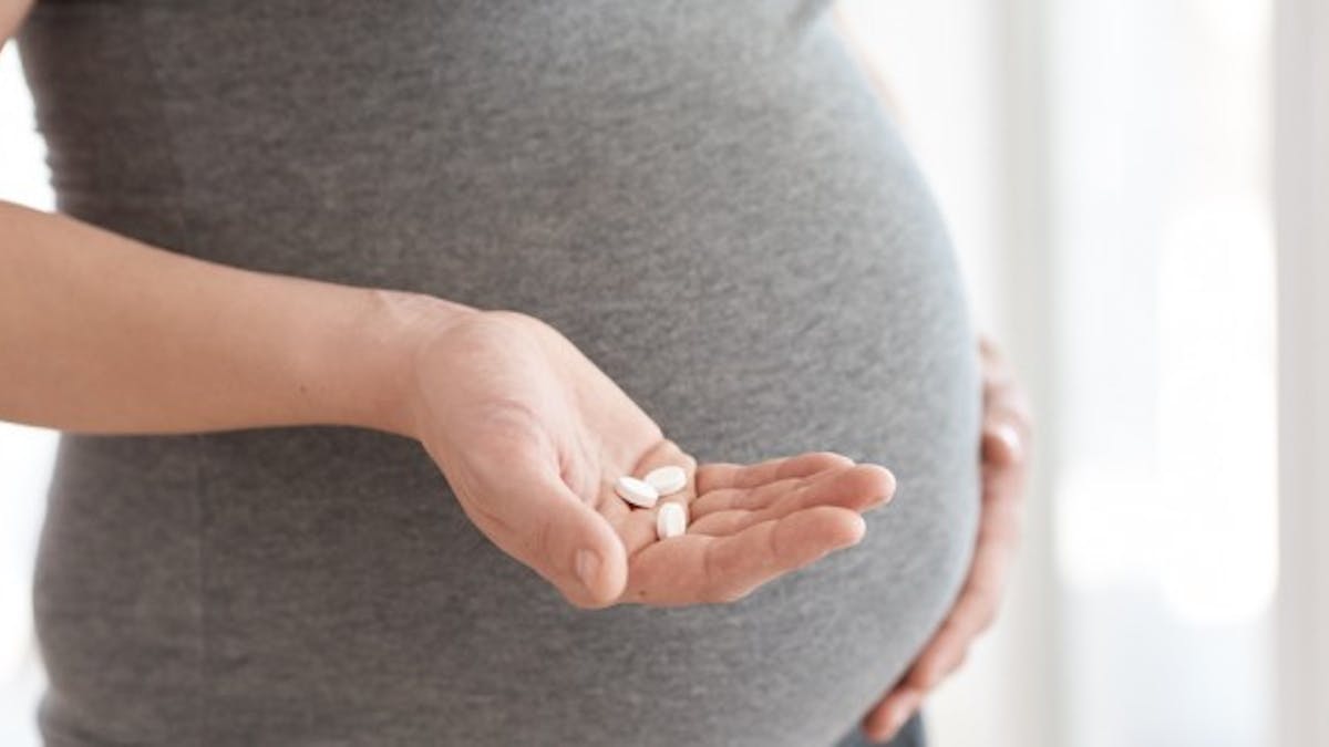 Dépakine : l'ANSM confirme le risque de malformations du fœtus