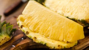 3 bonnes raisons de manger de l'ananas cet été