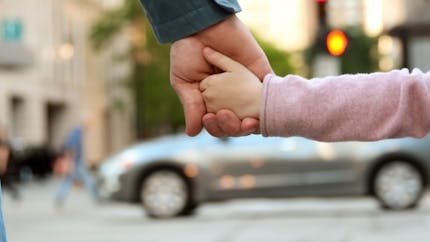 Sécurité routière : les bons gestes à adopter avec les enfants