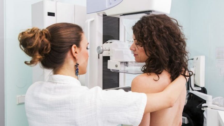 Cancer du sein : quel type de dépistage selon les femmes ?