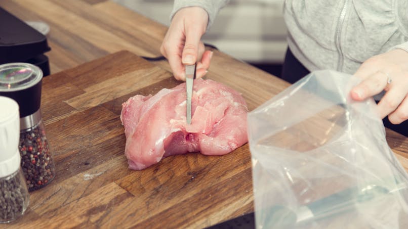 Le “chicken sashimi“, nouvelle spécialité culinaire à éviter