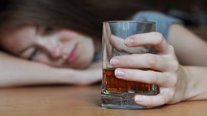 Alcoolisme au féminin : l’envers du décor