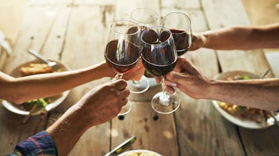 Le vin, un alcool comme les autres ?