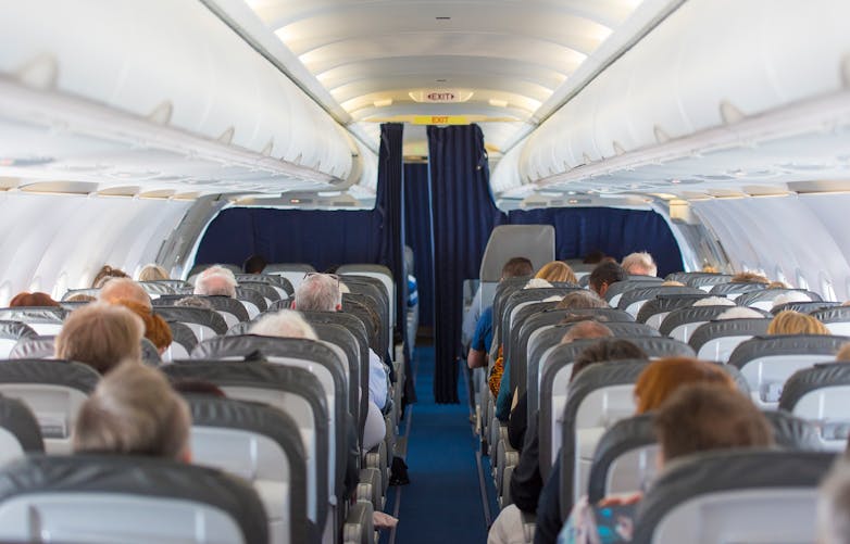 5 conseils beauté à suivre pour un voyage en avion ✈