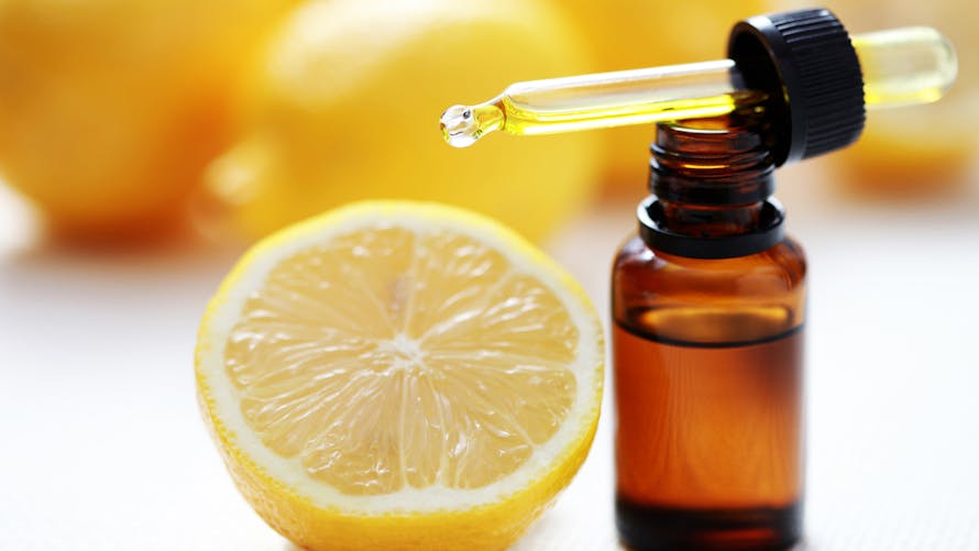 Bienfaits de l'huile essentielle de citron (citrus limonum) 
