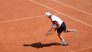 Roland-Garros : comment éviter tendinite et blessure au tennis