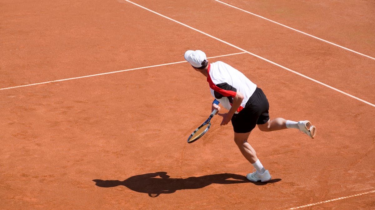 Roland-Garros : comment éviter tendinite et blessure au tennis