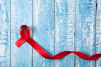  HIV: a vaccine proves its worth in a clinical trial 