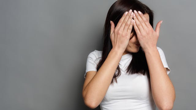 Le syndrome de l'imposteur Istock-863517324