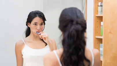 Pourquoi nos gencives saignent-elles parfois ?