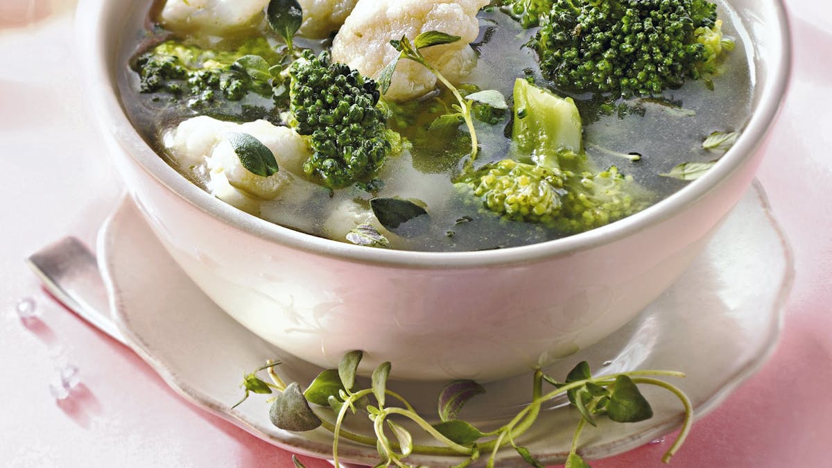 Recette Brocoli Et Chou Fleur Au Bouillon De Thym Sante Magazine Recette Brocoli Et Chou Fleur Au Bouillon De Thym Sante Magazine