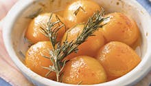 Abricots rôtis au romarin