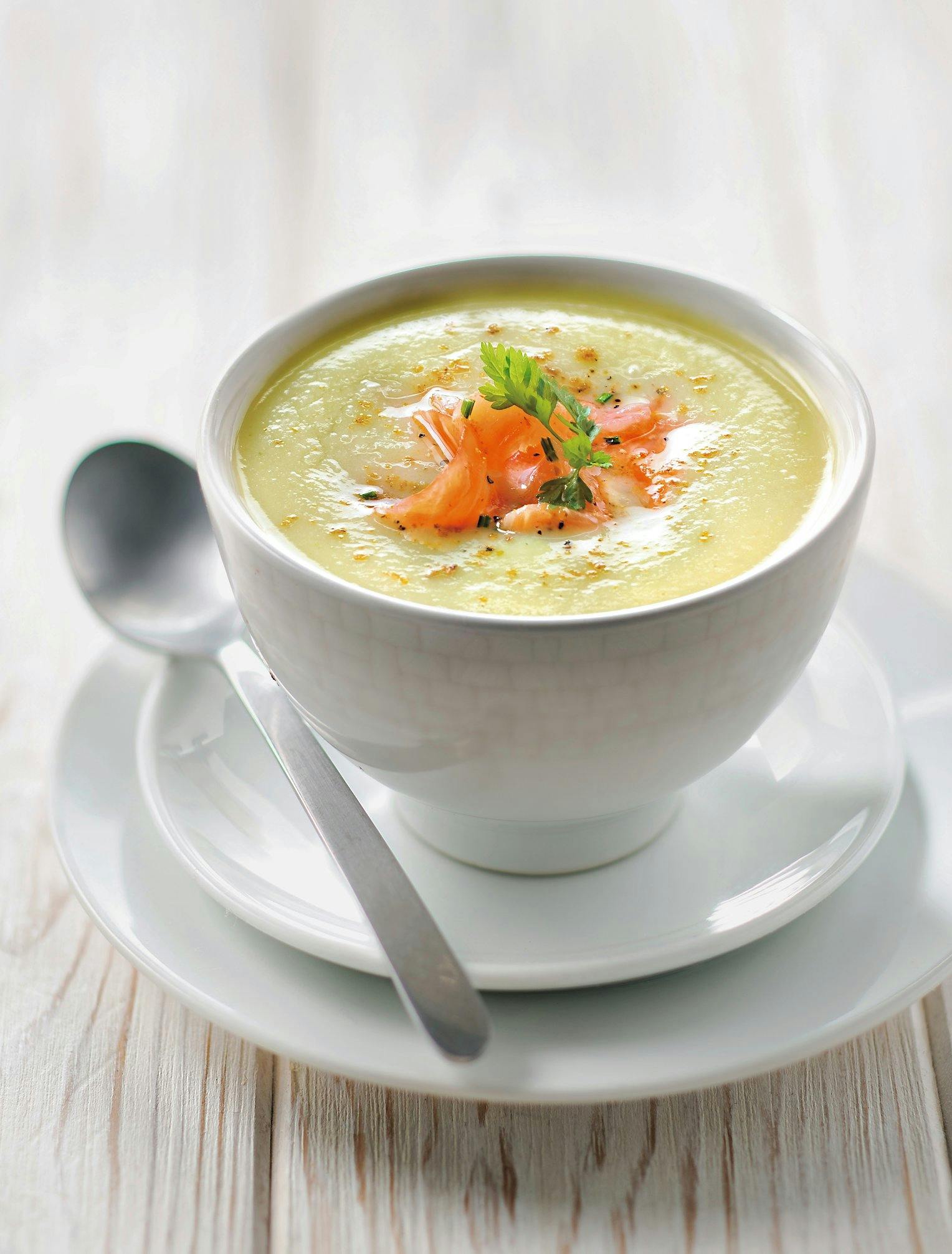 Recette Soupe De Courgettes Au Curry Et Saumon Fume Sante Magazine