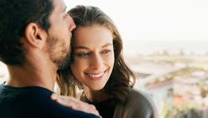  Couple : quel est l’âge que la femme et l’homme préfèrent pour leur conjoint ? 