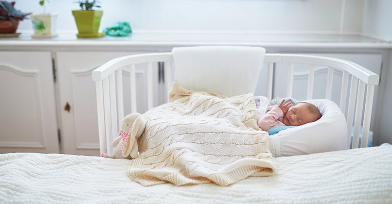Dormir avec son bébé : les mesures de sécurité à respecter