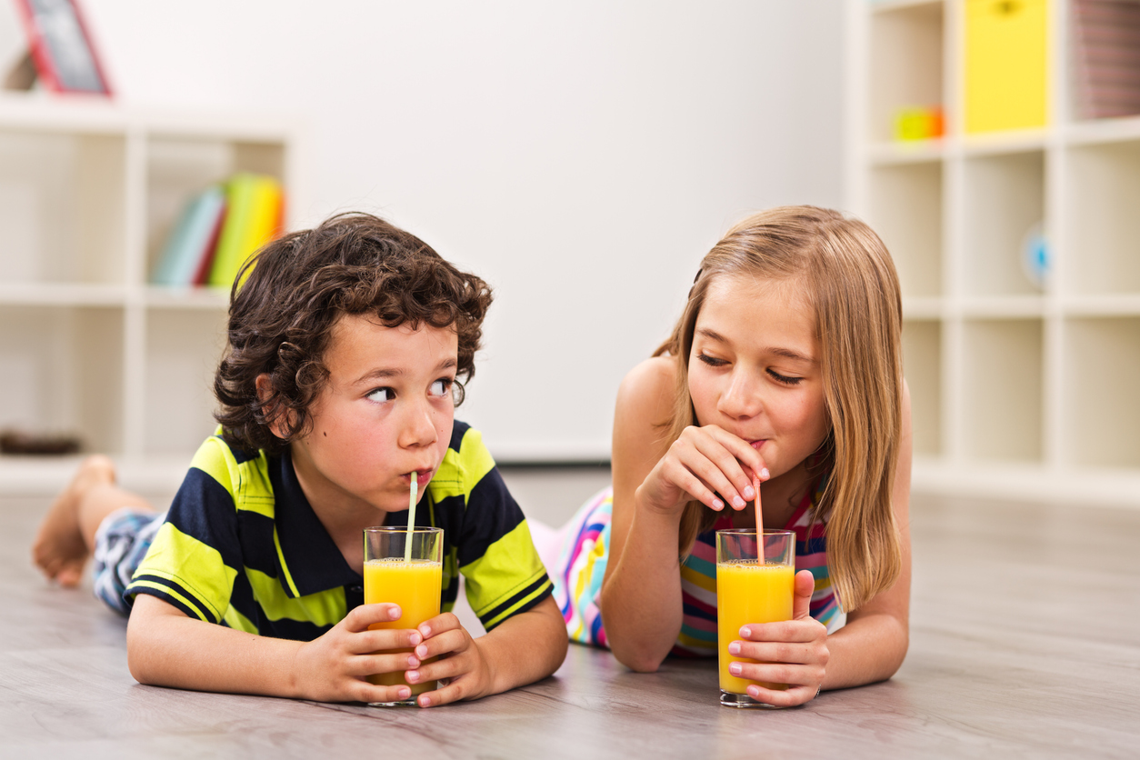 Les Risques Du Jus De Fruits Pour Les Enfants Sante Magazine