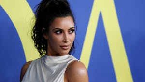 Kim Kardashian dévoile ses secrets pour gérer son psoriasis