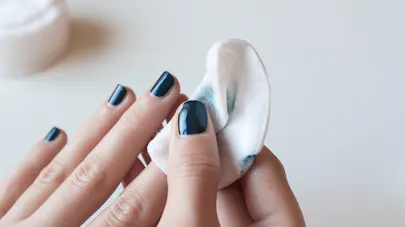 Vernis à ongles : faut-il faire des