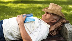 Alzheimer : les siestes en journée pourraient être un signe d’alerte précoce
