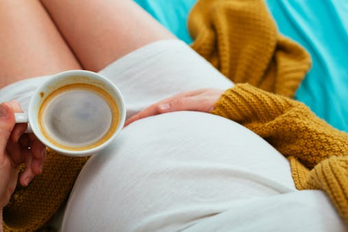 Une femme enceinte peut-elle boire du café ?