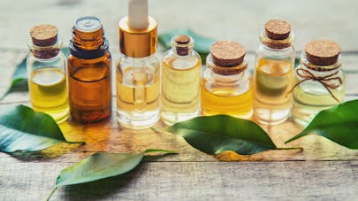 renforcer défenses immunitaires huiles essentielles
