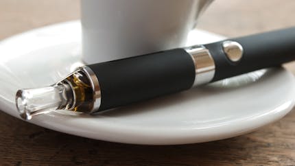 La cigarette électronique permet-elle vraiment d’arrêter de fumer ?