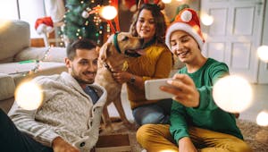 Ecrans : 6 Français sur 10 souhaiteraient que Noël soit une journée sans smartphone