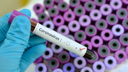 Coronavirus : il pourrait se transmettre de la femme enceinte à son bébé à naître