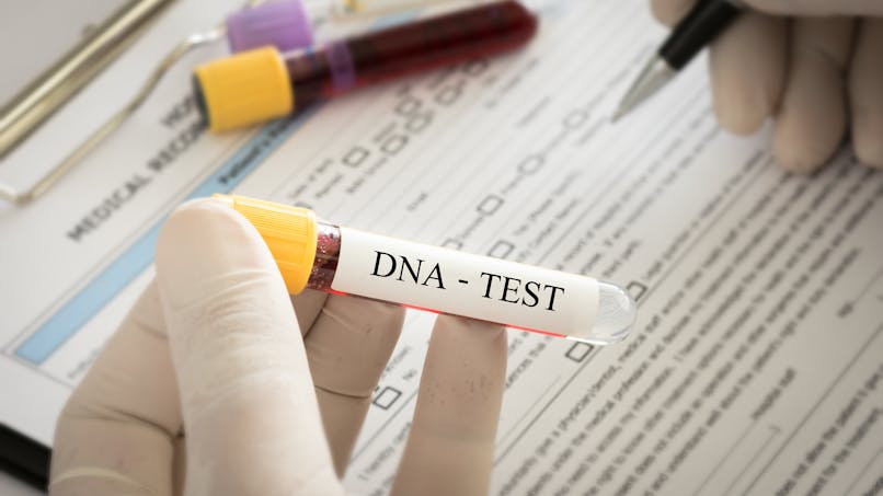 Tests génétiques en ligne : prudence, conseillent des scientifiques