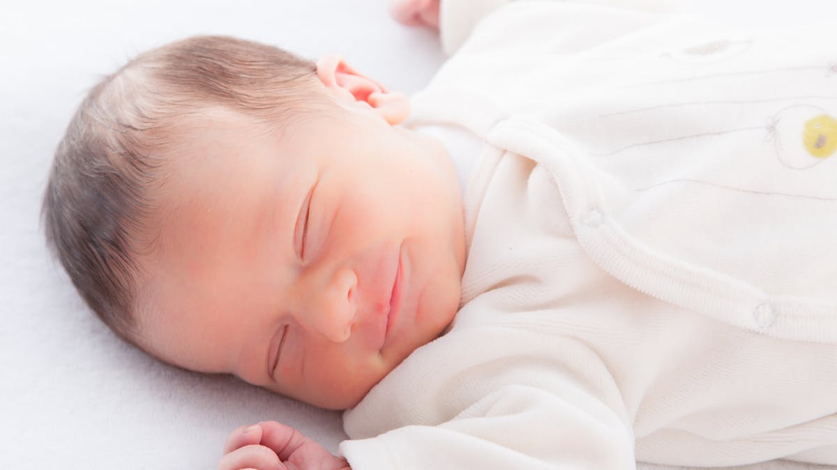 Les Bebes Doivent Bien Dormir Sur Le Dos Sante Magazine Les Bebes Doivent Bien Dormir Sur Le Dos Sante Magazine