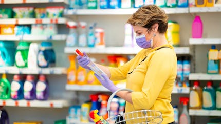 COVID-19 : hausse des accidents domestiques liés à une intoxication, alertent les Centres antipoison