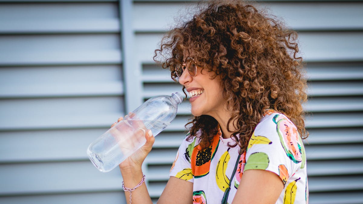 Deshydratation Quels Symptomes Quels Gestes En Cas De Canicule Sante Magazine Deshydratation Quels Symptomes Quels Gestes En Cas De Canicule Sante Magazine