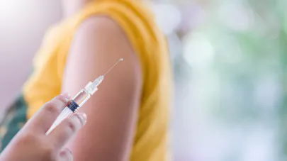 Les Vaccinations Contre La Grippe Et La Pneumonie Sont Liees A Un Risque Plus Faible D Alzheimer Sante Magazine